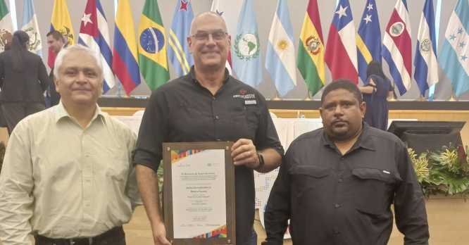 Cobre Panamá recibió reconocimiento por Buenas Prácticas de Desarrollo Sostenible