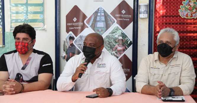 Realizan donación para atención de salud de comunidades de Coclesito