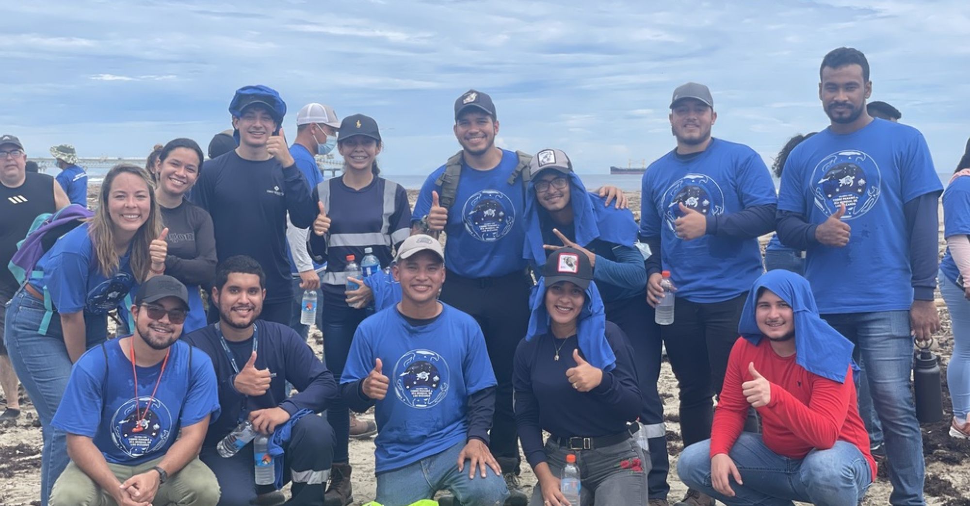 VII jornada de limpieza de playas en el Día Mundial de los Océanos